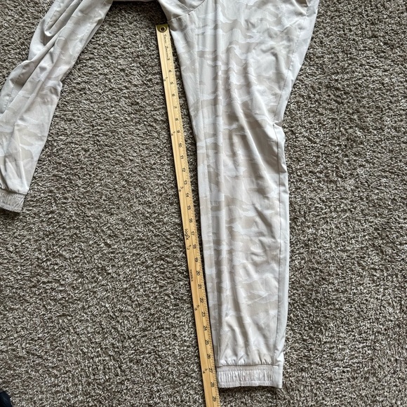 Athleta Brooklyn Textured Jogger Camo - Picture 13 of 14